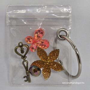 My Pretties Timeless Treasures Bag Charm Vinyl Pack Key Chain